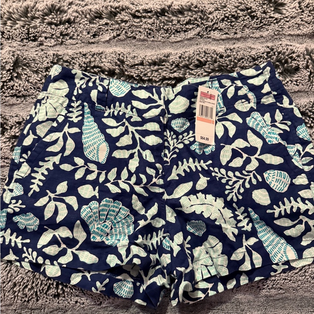 Vineyard Vines Coastal Floral Shorts